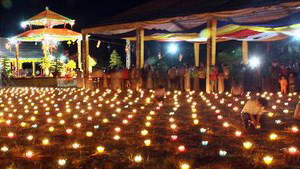 9 mil velas encendidas en memoria de los caídos por la Patria en Binh Thuan